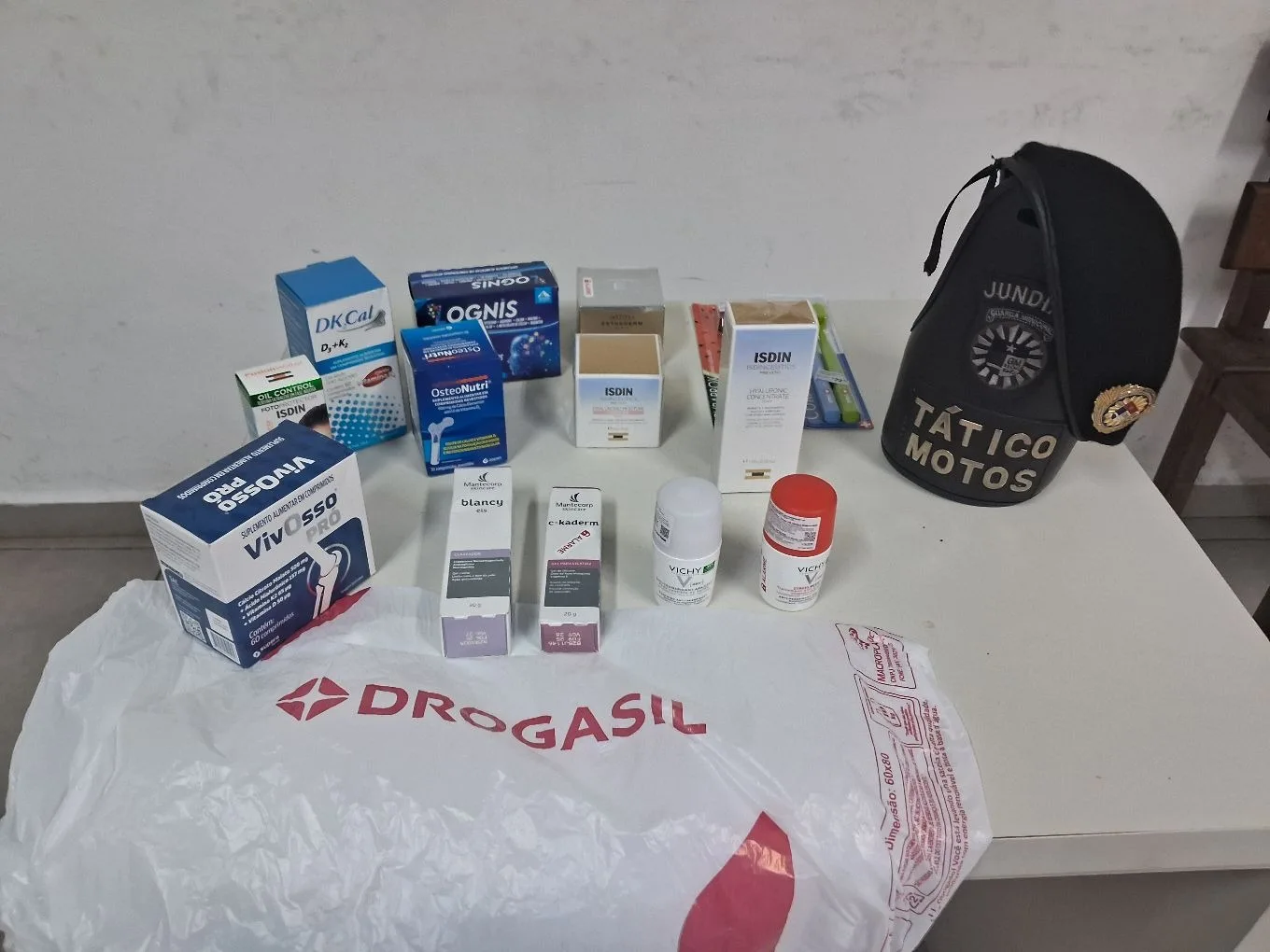 Guarda Municipal prende homem após furto de R$ 3 mil em farmácia