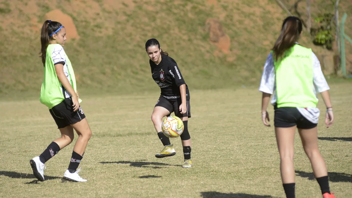 Time Jundiaí abre inscrições para aulas gratuitas de futebol feminino